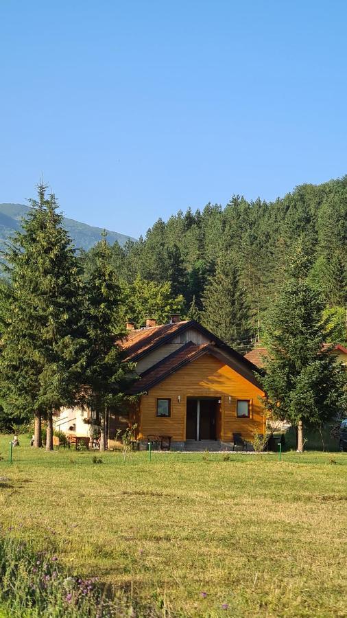 Apartmani Sarovic Tjentiste Zewnętrze zdjęcie